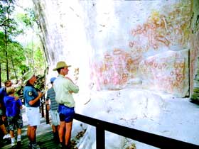 Carnarvon Gorge, Carnarvon National Park - Gold Coast Attractions 1