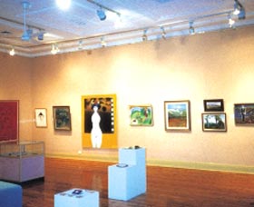 Griffith Regional Art Gallery - Gold Coast Attractions 0