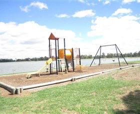 Gum Bend Lake - Gold Coast Attractions 4