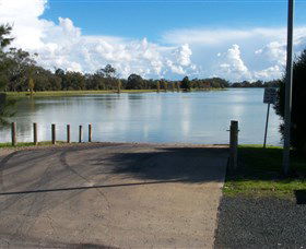 Gum Bend Lake - Gold Coast Attractions 3