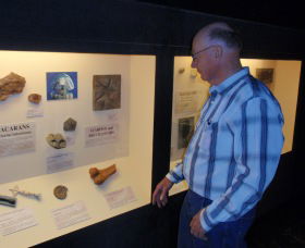 Big Fish Fossil Hut At Peak Hill - Gold Coast Attractions 1