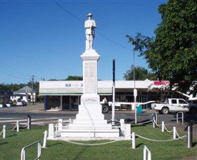 Sarina War Memorial - Gold Coast Attractions 1
