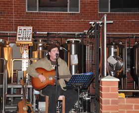 Thirsty Crow Brewery - Gold Coast Attractions 4