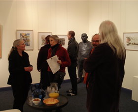 Jayes Gallery And Cafe - Gold Coast Attractions 4