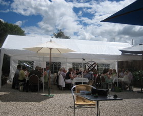 Jayes Gallery And Cafe - Gold Coast Attractions 6