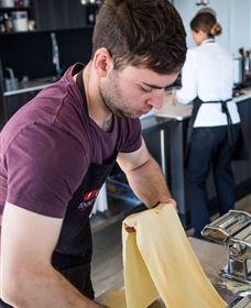 Food I Am Cooking School - Gold Coast Attractions 7