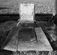 Grave of Yuranigh - Gold Coast Attractions
