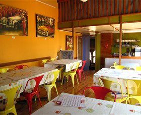 Cargo Road Wines - Gold Coast Attractions 3