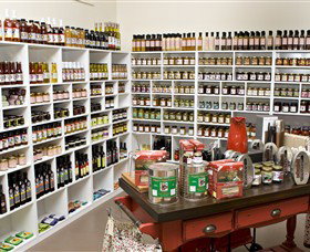 Poppas Fudge And Jam Factory - Gold Coast Attractions 1