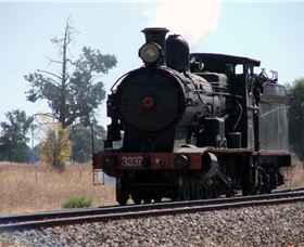 Lachlan Valley Railway - Gold Coast Attractions 2