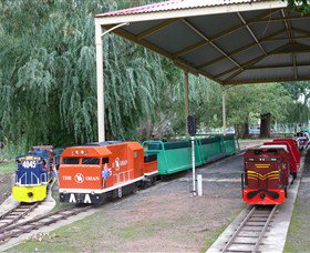 Holbrook Miniature Railway - Gold Coast Attractions 1