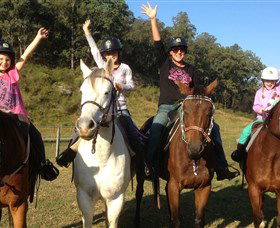 Chapman Valley Horse Riding - Gold Coast Attractions 1