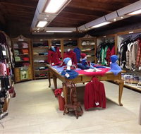 Australian Alpaca Barn - Pokolbin - Gold Coast Attractions