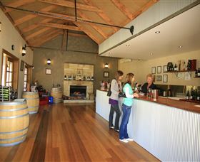 Savannah Estate Winery And Cellar Door - Gold Coast Attractions 2