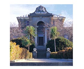 Lambie Town Walk - Gold Coast Attractions 0