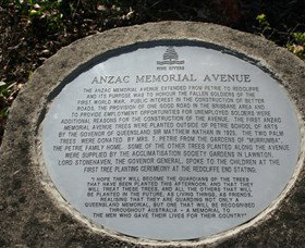 Anzac Memorial Avenue, Redcliffe - Gold Coast Attractions 0