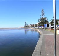 The Entrance Coast to Lake Walk - Gold Coast Attractions