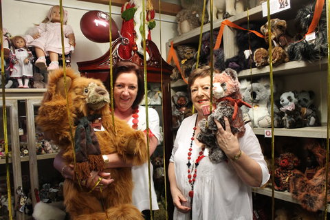 Campbells Store Craft Centre - Gold Coast Attractions 10