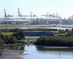 Port Of Brisbane Visitors Centre - Gold Coast Attractions 3