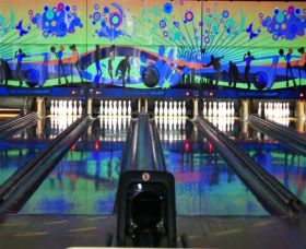 Taree Ten Pin Bowl - Gold Coast Attractions 0