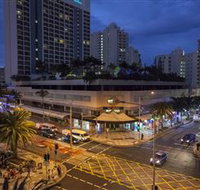 Piazza Surfers Paradise - Gold Coast Attractions