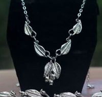 Australian Wildflower Jewellery Gallery - Gold Coast Attractions