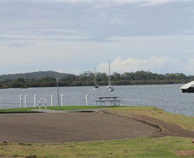 Laurieton Riverside Seafoods - Gold Coast Attractions 2