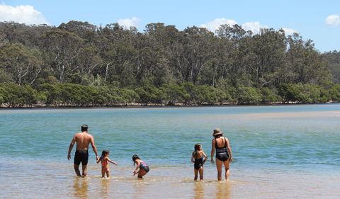Nelson Lagoon - Gold Coast Attractions 2