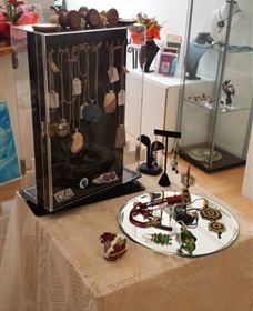 Creative Artisans Gallery - Gold Coast Attractions 0