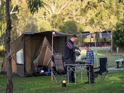 Hardings Paddock Campground - Gold Coast Attractions 0