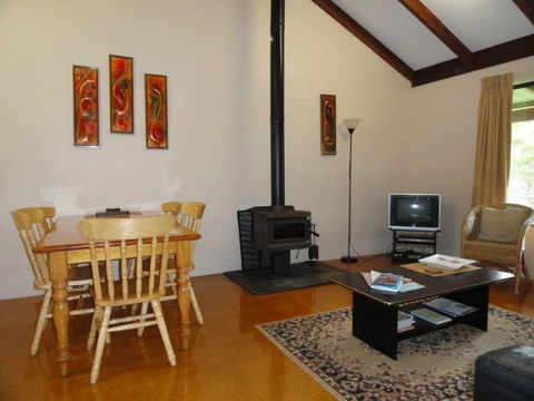 Tinglewood Cabins - Gold Coast Attractions 0