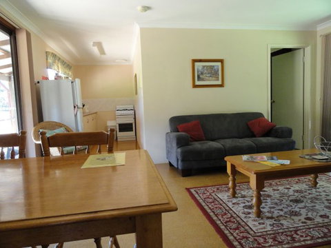 Tinglewood Cabins - Gold Coast Attractions 2