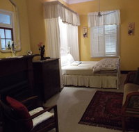 Guy House Bed and Breakfast - Gold Coast Attractions
