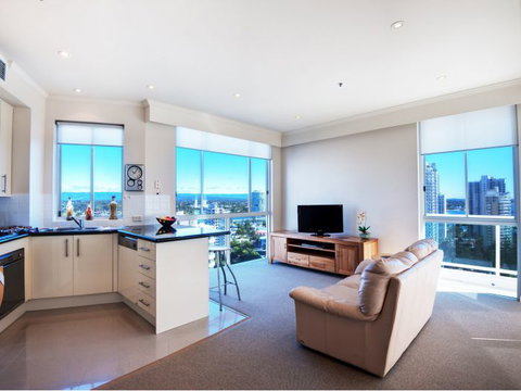 Pacific Views Resort - Gold Coast Attractions 2