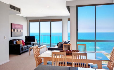 Pacific Views Resort - Gold Coast Attractions 12