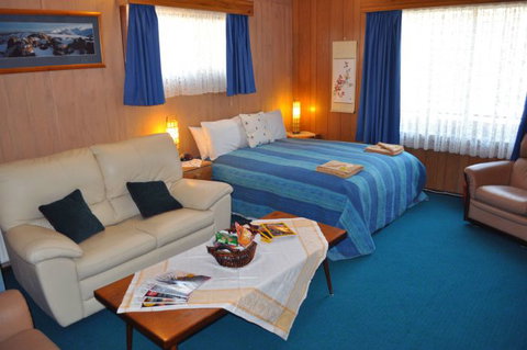 Sages Haus Bed And Breakfast - Gold Coast Attractions 3