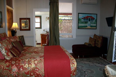 Naracoopa Bed And Breakfast And Pavilion - Gold Coast Attractions 3