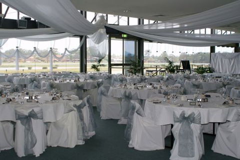 Taree-Wingham Race Club - Gold Coast Attractions 2