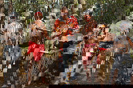 Didgeridoo Jam In The Park - Gold Coast Attractions 0