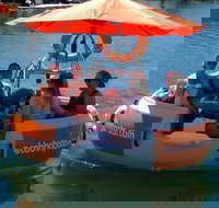 Self-Drive BBQ Boat Hire Mandurah - Group of 3 - 6 people - Gold Coast Attractions