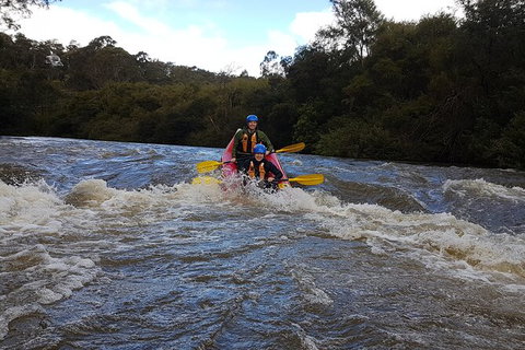 White-Water Kayaking On The Yarra River - Gold Coast Attractions 4