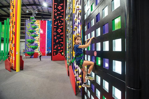 Indoor Climbing And Virtual Reality Adventure - Gold Coast Attractions 1