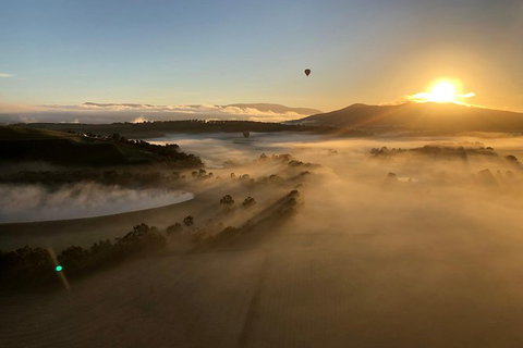 Balloon Flights In Northern Tasmania - Gold Coast Attractions 1