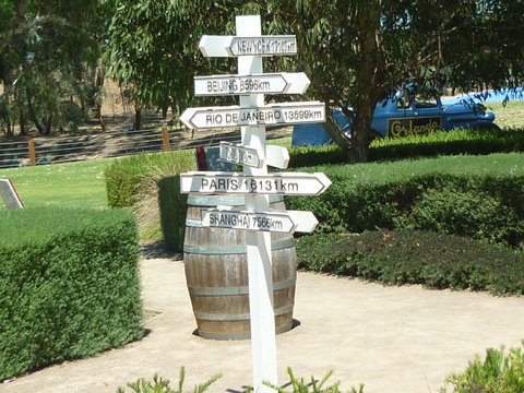 Adelaide Super Saver: Adelaide City Sightseeing Tour Plus Barossa Valley And Hahndorf Tour - Gold Coast Attractions 4