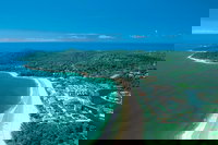 Sunshine Coast Hinterland and Noosa Day Trip from Brisbane Including Eumundi Markets and Ginger Factory