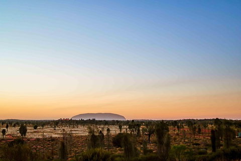 Uluru & Kata Tjuta Sights & Sounds - Gold Coast Attractions 10
