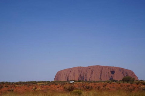 Best Of Ayers Rock: Sunset Uluru And Sunrise Kata Tjuta Small Group Tours - Gold Coast Attractions 9