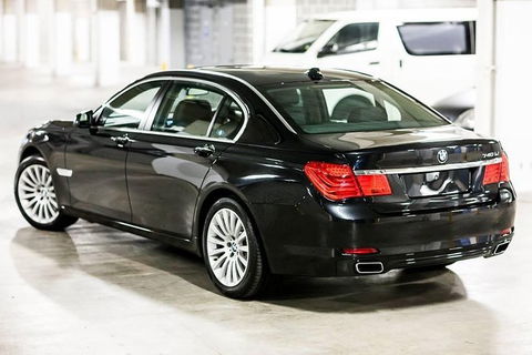 Family Sydney Airport Arrival Transfer - Gold Coast Attractions 1