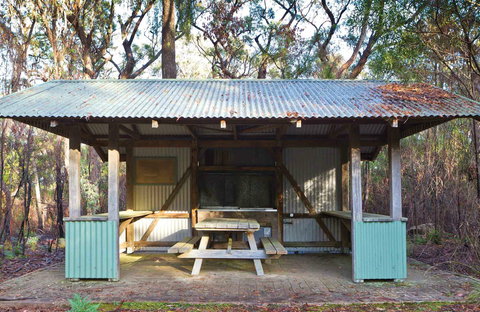 Granite Picnic Area - Gold Coast Attractions 0