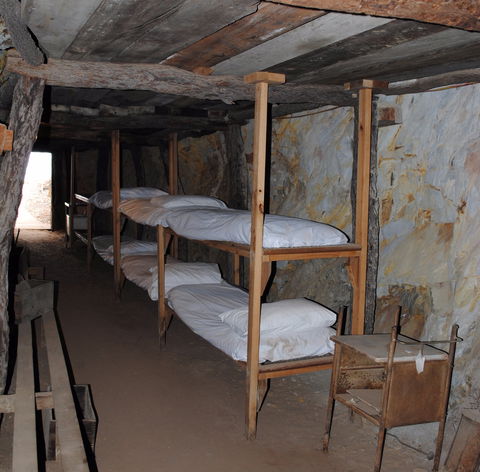 Mount Isa Underground Hospital And Museum - Gold Coast Attractions 1